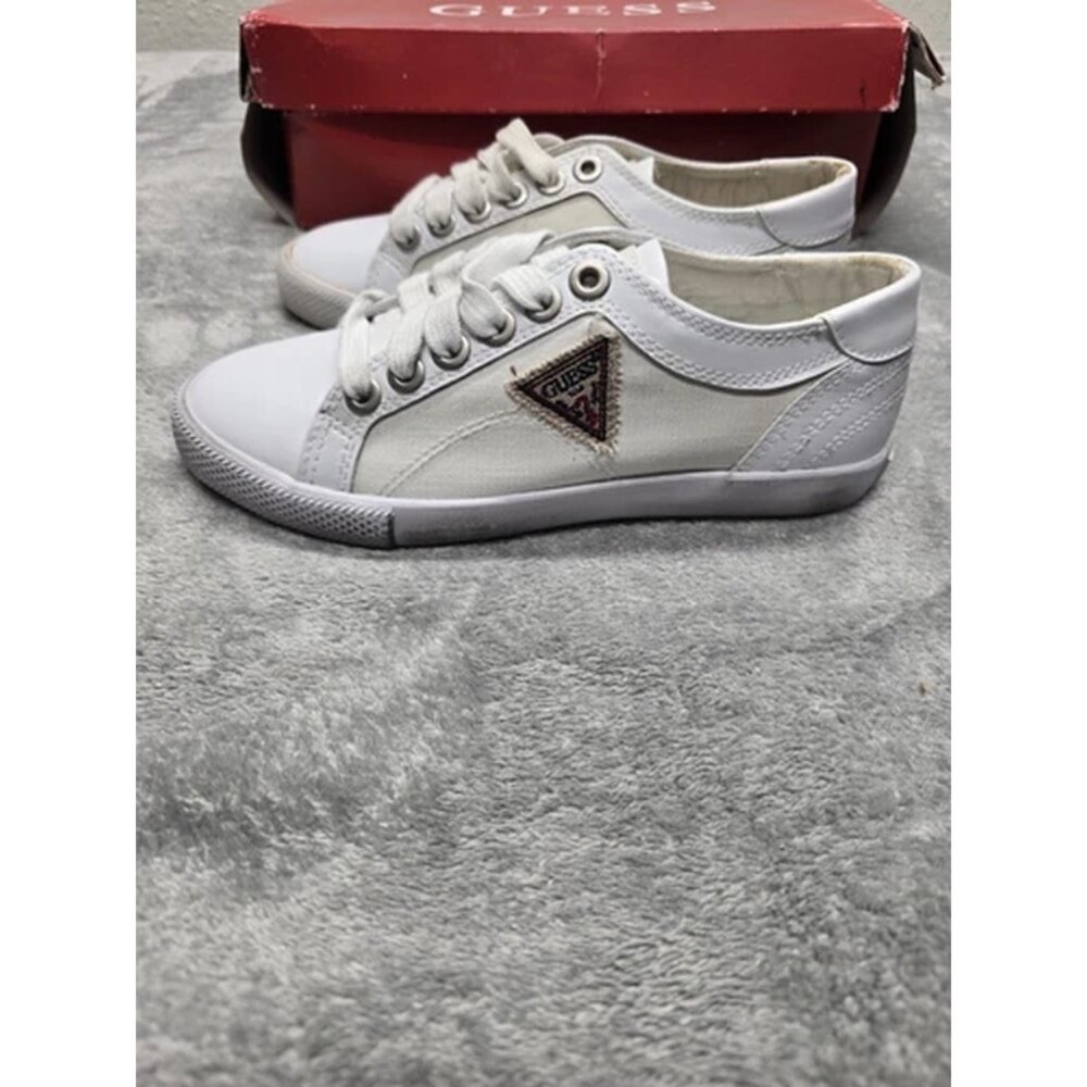 Guess Shoes Womens 5M White Fabric GWBlur‎ New W/ Defects
